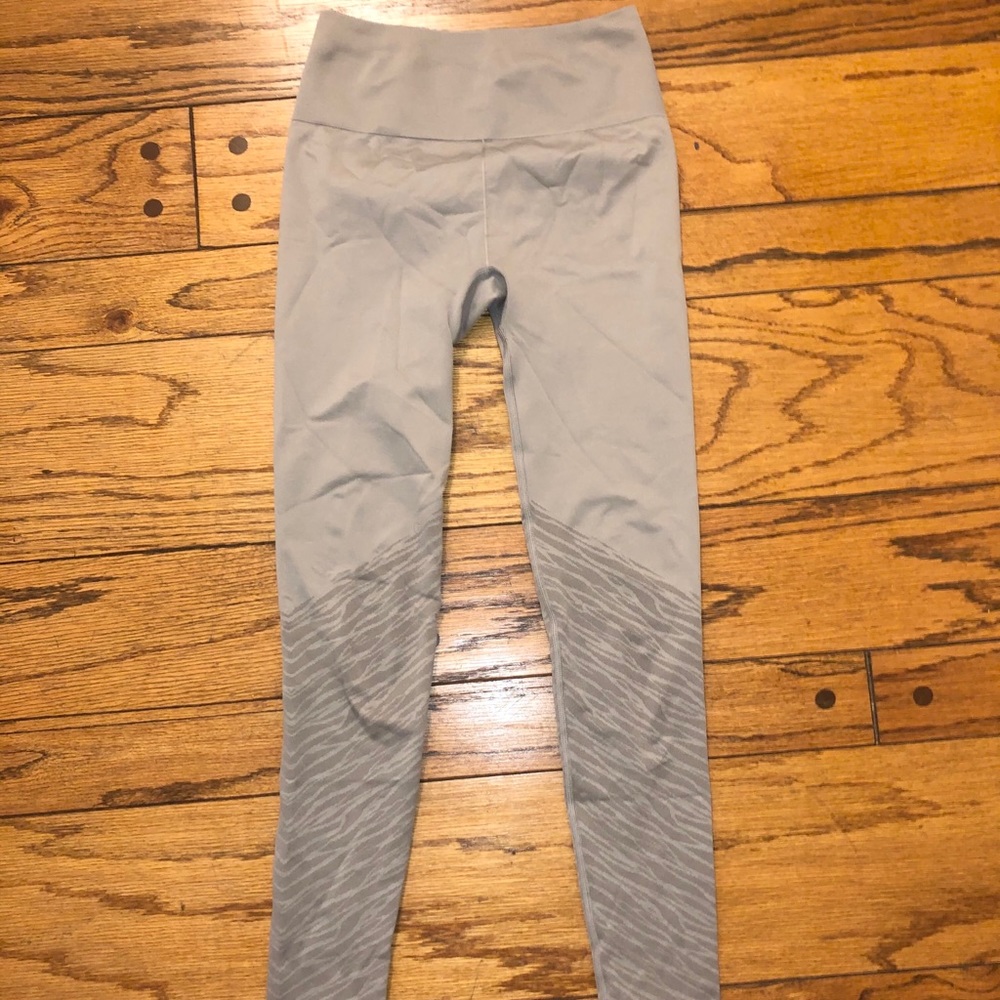 Grey Fabletics Leggings